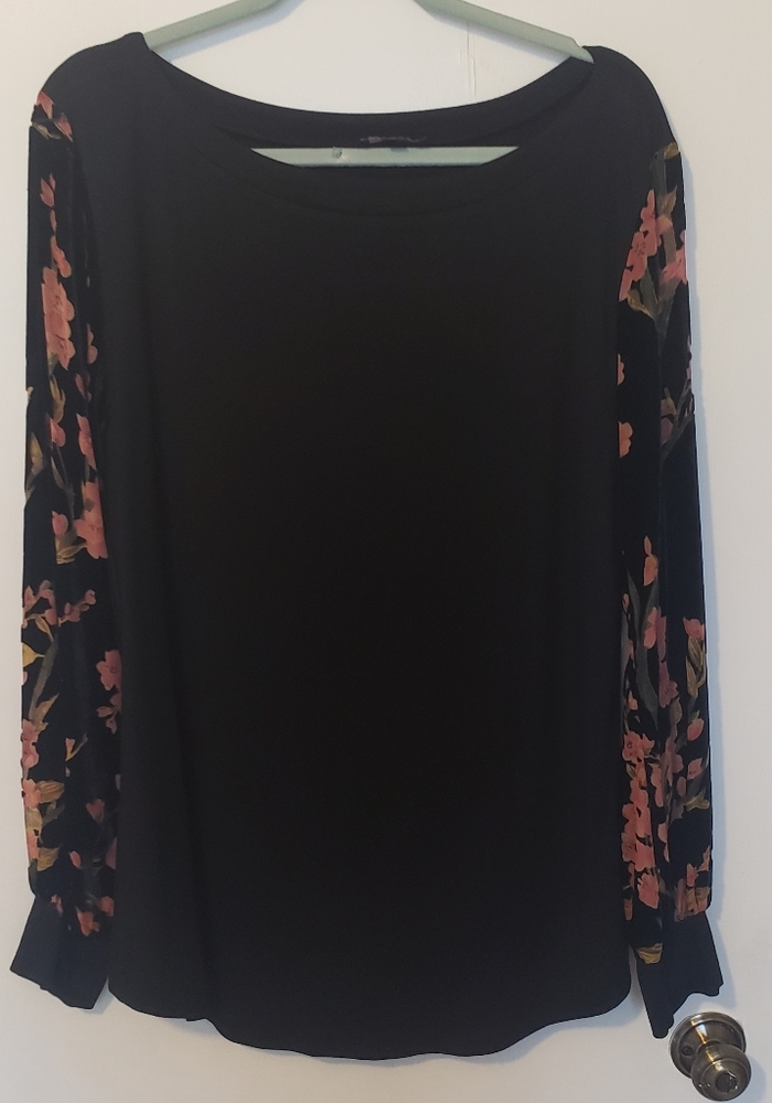 Velvet sleeve blouse